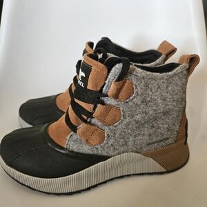 SorelOut 'N About IV Classic Women Size US 6.5 Insole 23.5 Cm